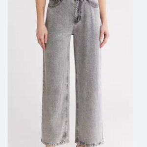 DR2 Light Gray Flare Jeans